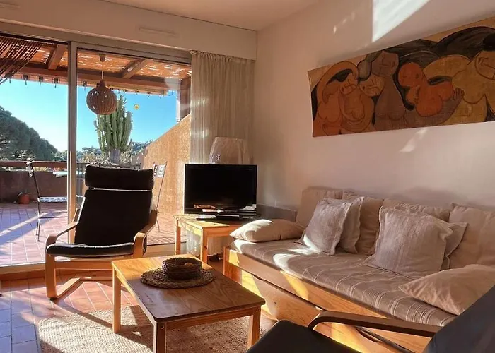 Paisible T2- Plages Et Commerces Le Lavandou