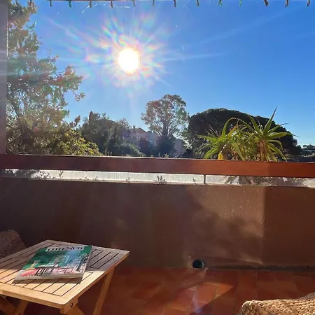 Appartement Paisible T2- Plages Et Commerces