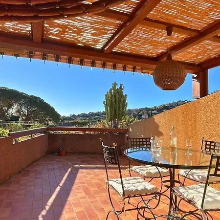 Paisible T2- Plages Et Commerces Le Lavandou