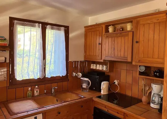 Paisible T2- Plages Et Commerces *